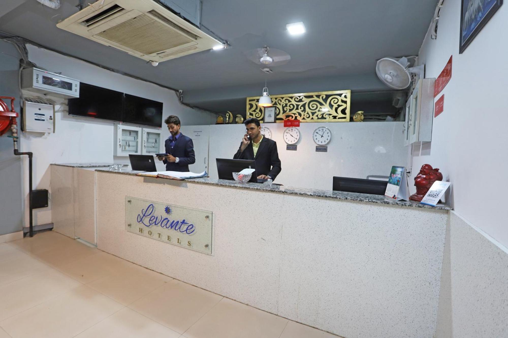 Capital O 18693 Hotel Levanti Gurgaon Exterior foto