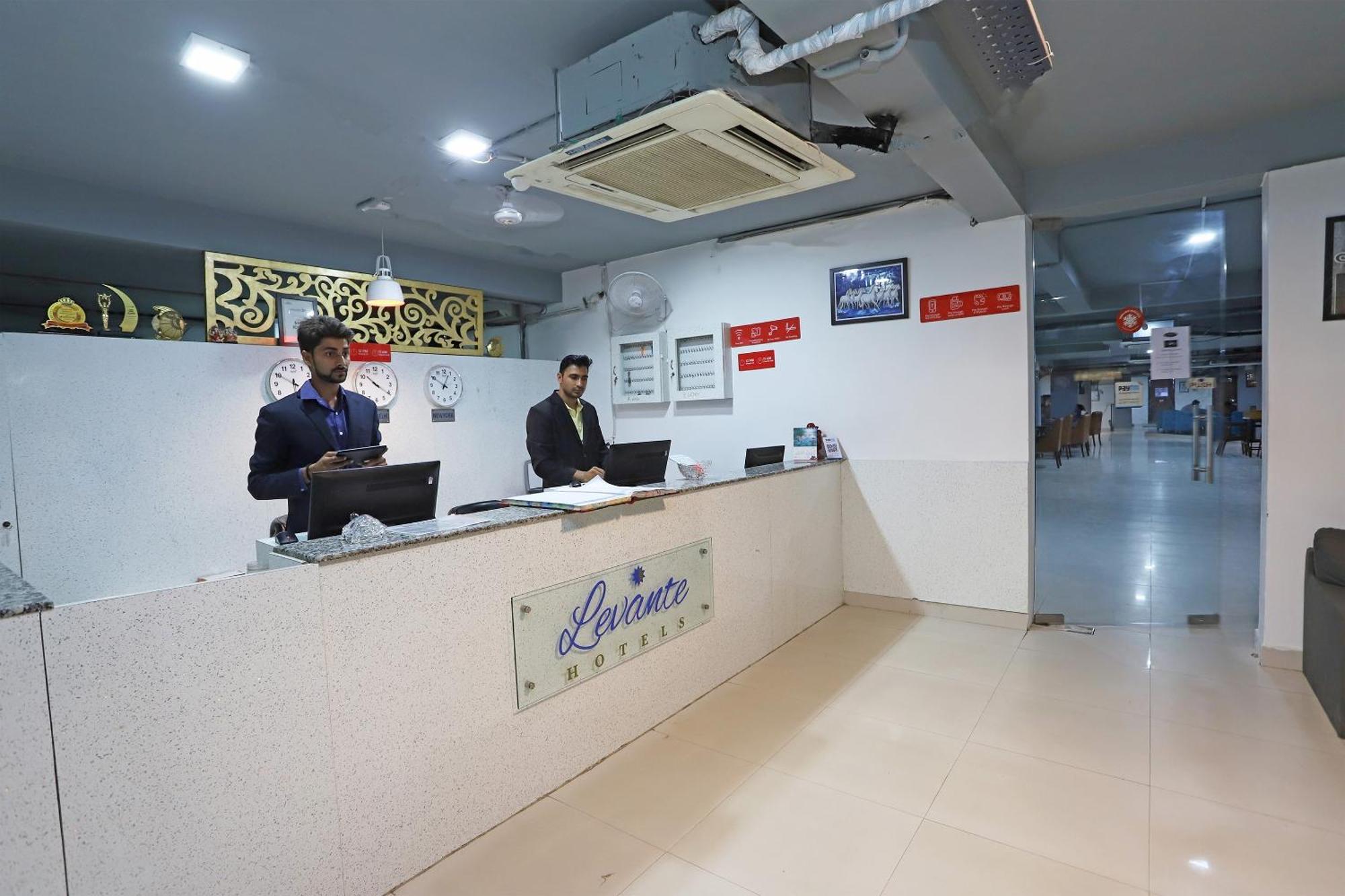 Capital O 18693 Hotel Levanti Gurgaon Exterior foto