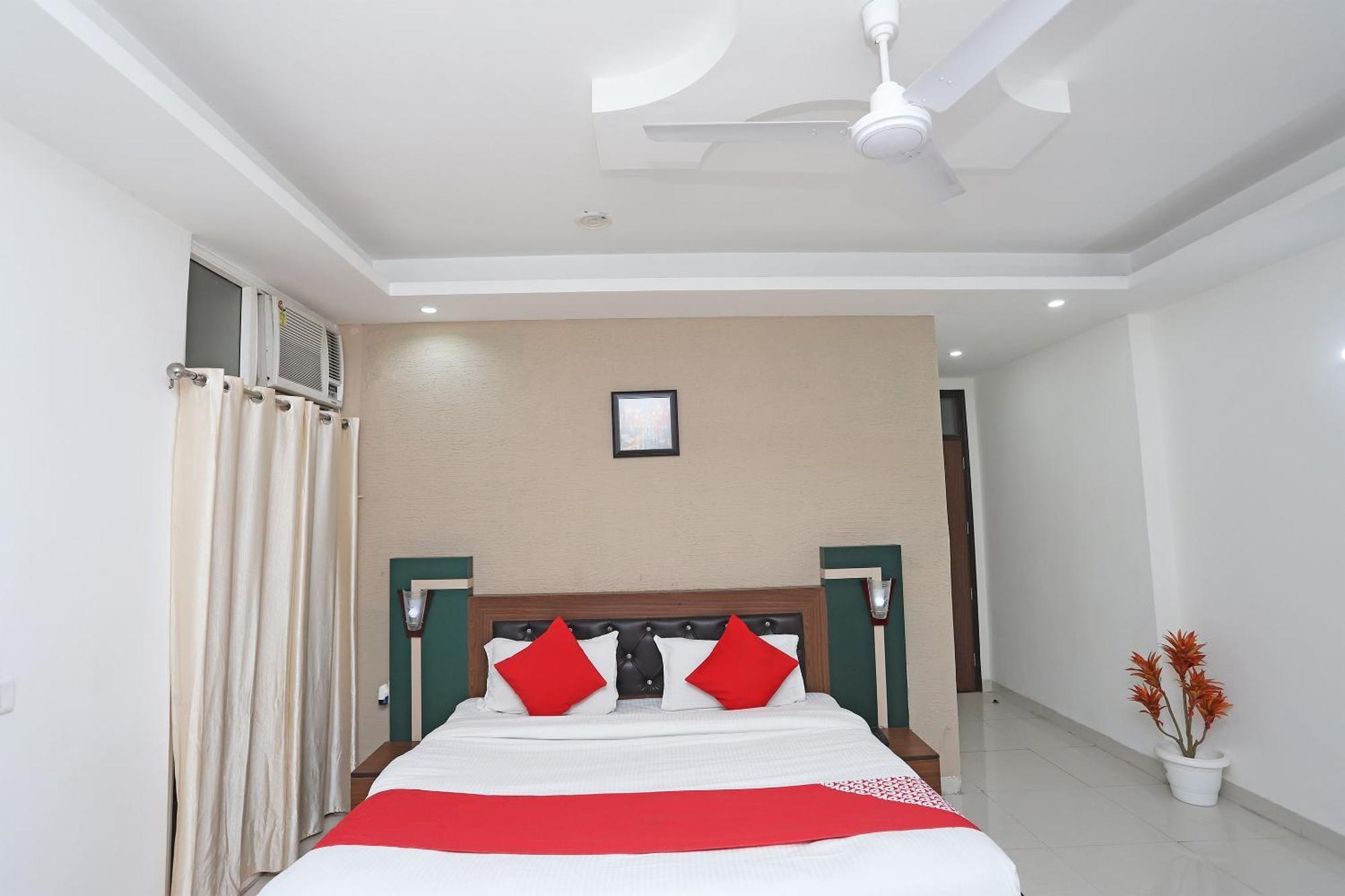Capital O 18693 Hotel Levanti Gurgaon Exterior foto