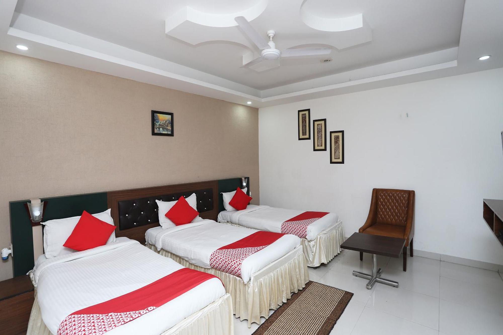 Capital O 18693 Hotel Levanti Gurgaon Exterior foto